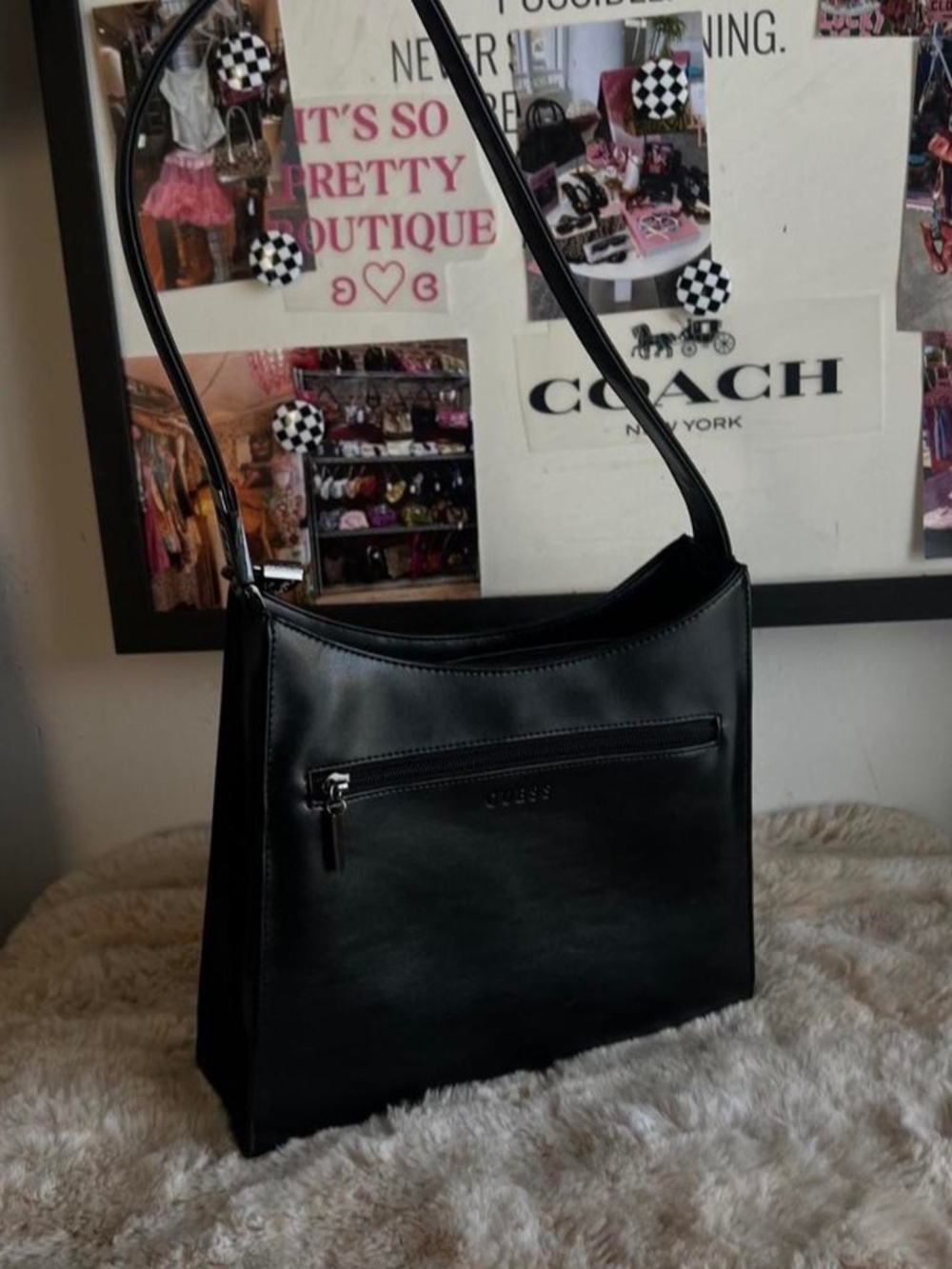 2000s Black Guess leather shoulder bag with silver hardware